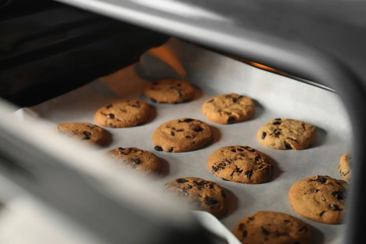 Cómo hacer galletas con chispas de chocolate, para que queden jugosas y crujientes a la vez