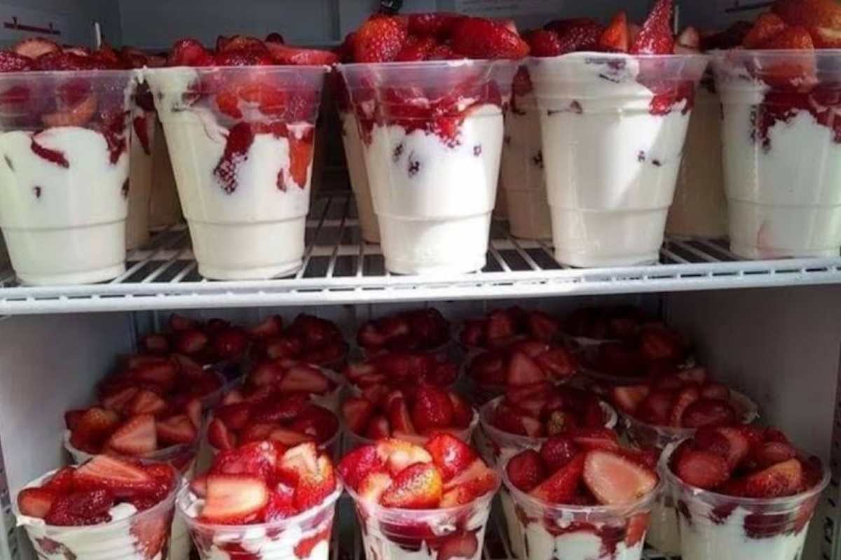 ¿Se te antoja un postre? Aquí 5 lugares para comer fresas con crema en CDMX